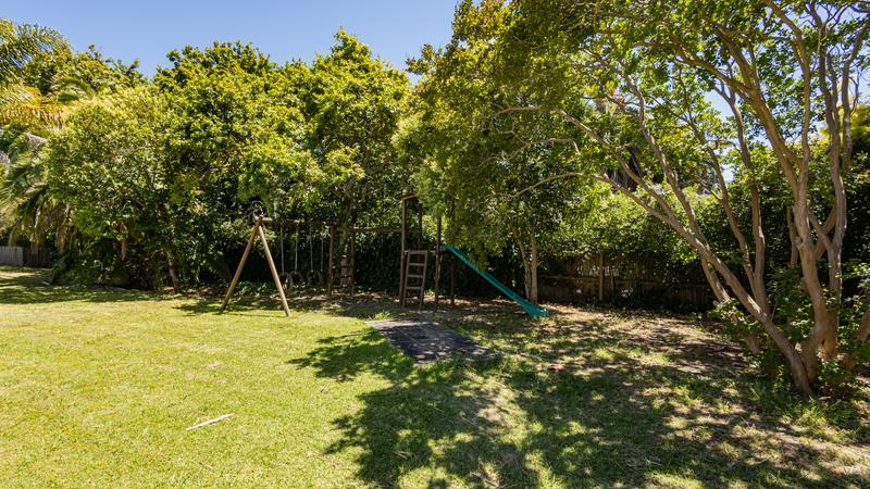 2 Bedroom Property for Sale in Constantia Western Cape